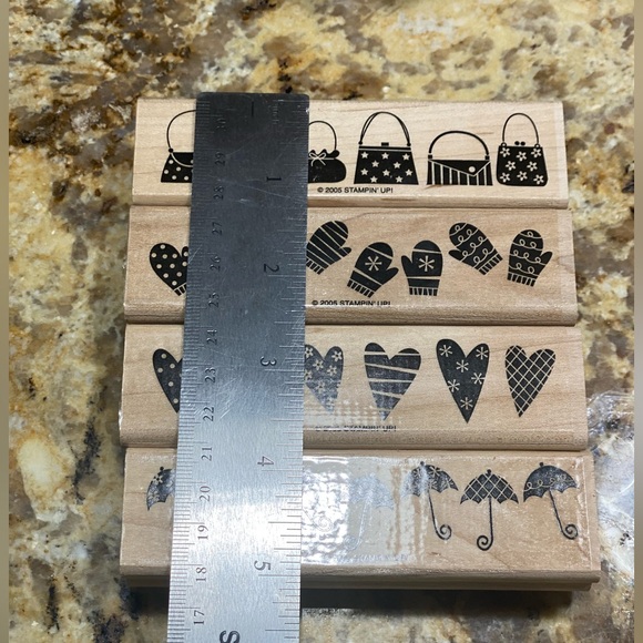 Stampin' Up! NWOT Wooden Stamp Set - bags, Mittens, Hearts, Umbrellas - Picture 5 of 6